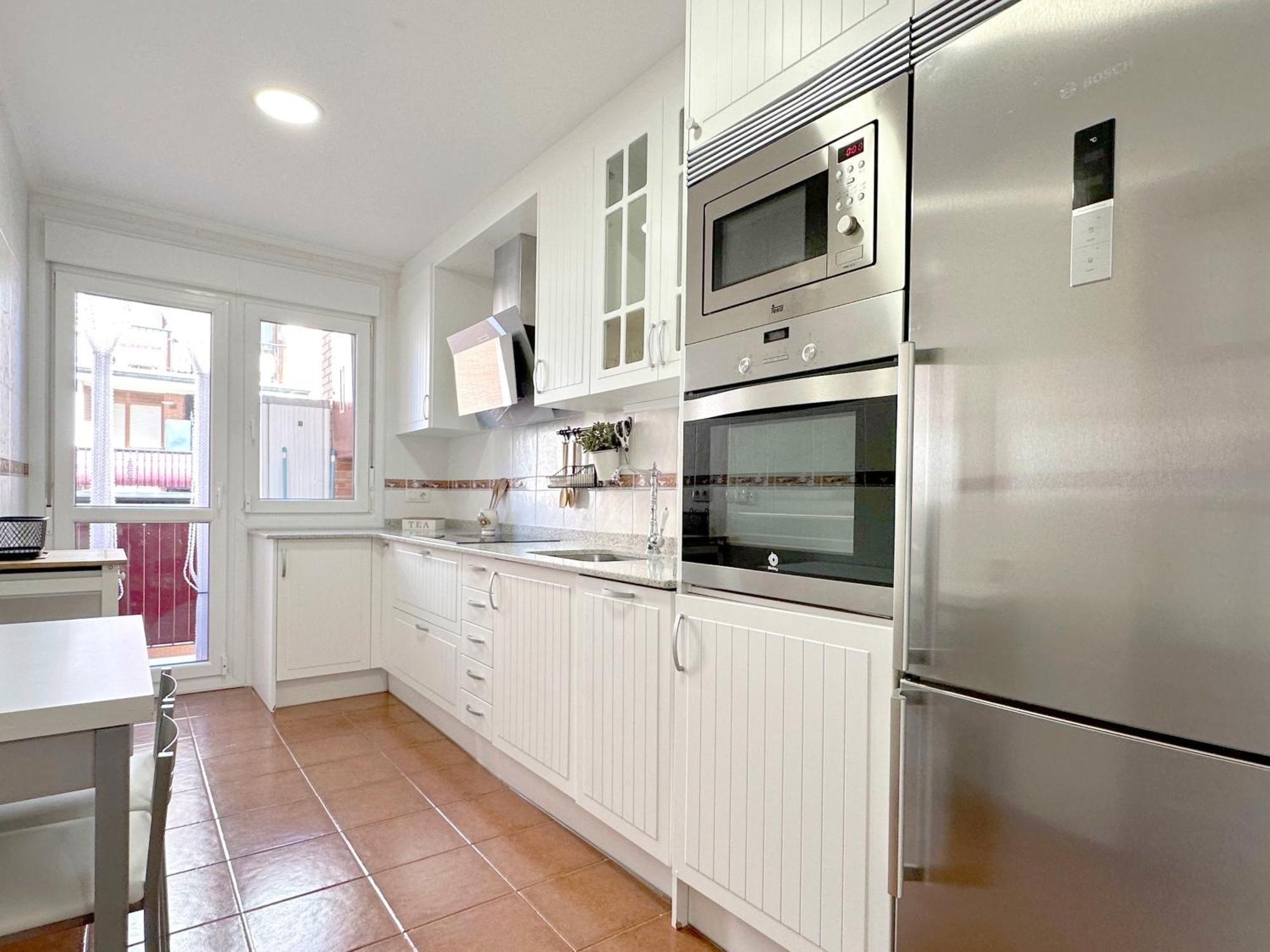 Apartamento Con Gran Terraza En El Centro Lägenhet Castro Urdiales Exteriör bild